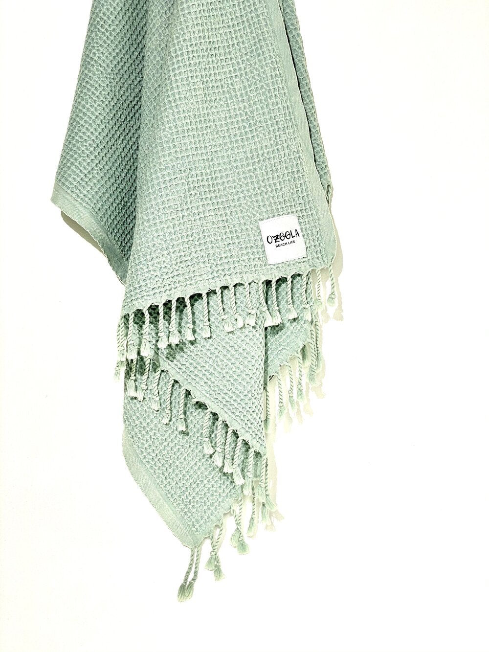 Ozoola Waffle beach towel in mint detail