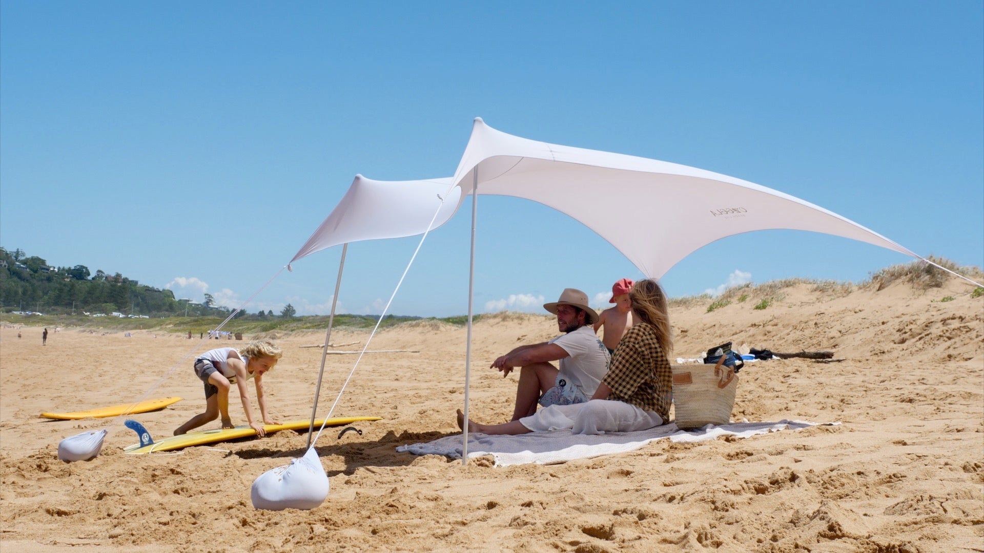 OZoola Lightweight Beach Tent