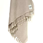 Ozoola Waffle beach towel in grey detail
