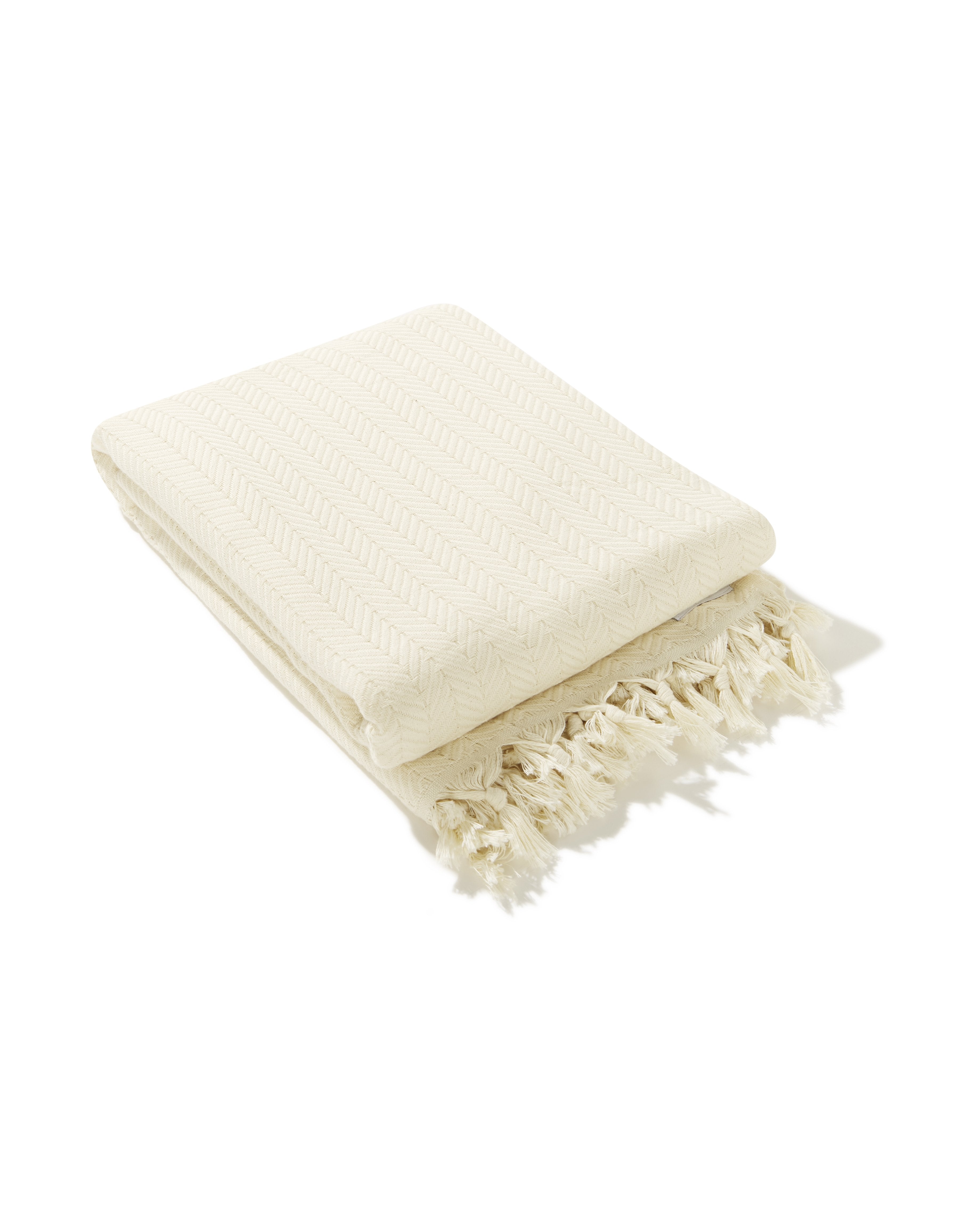 Ozoola tassles Bronte family beach blanket in natural