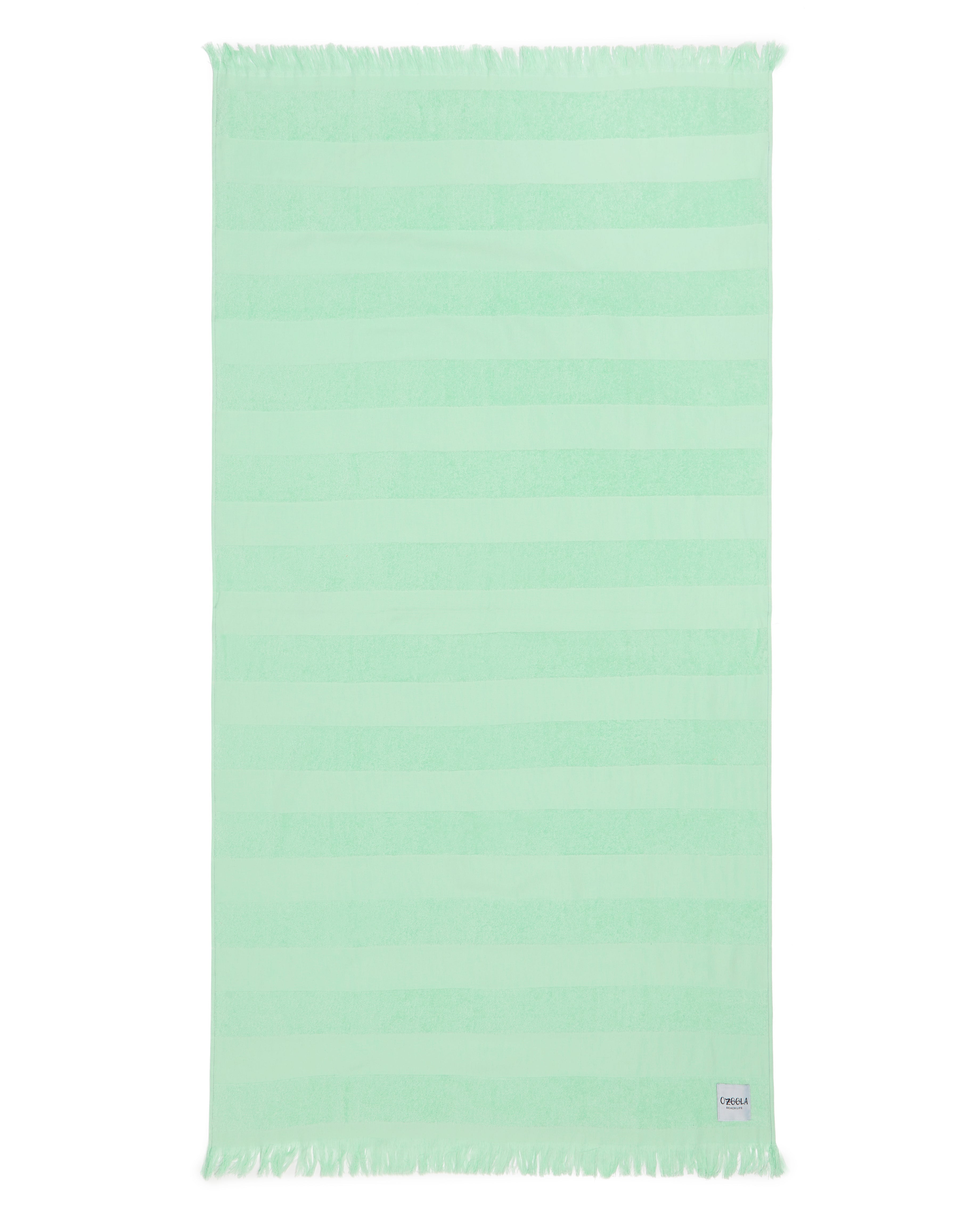 pool to beach towel in reef